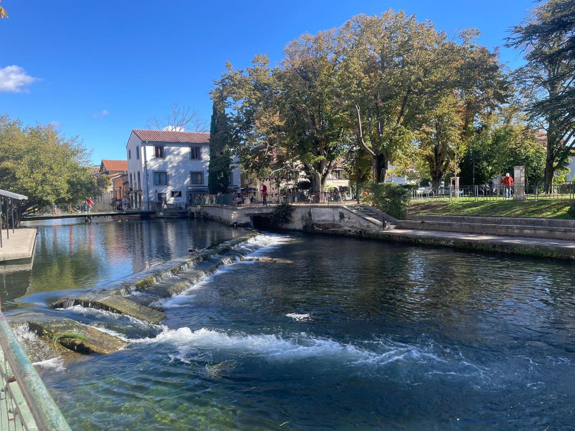 Studio Cosy Dans Le Centre-Ville Historique LʼIsle-sur-la-Sorgue Zewnętrze zdjęcie