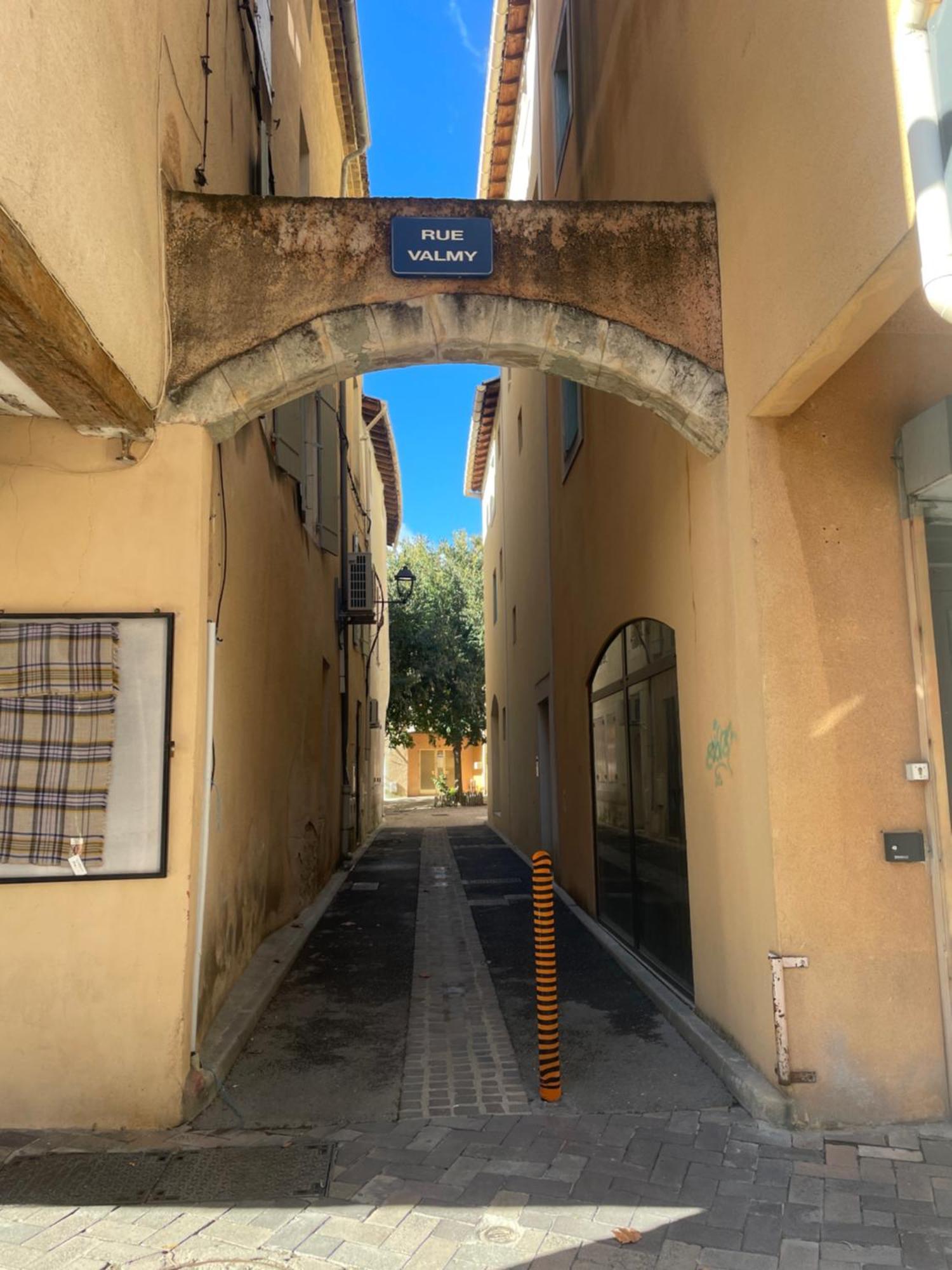 Studio Cosy Dans Le Centre-Ville Historique LʼIsle-sur-la-Sorgue Zewnętrze zdjęcie