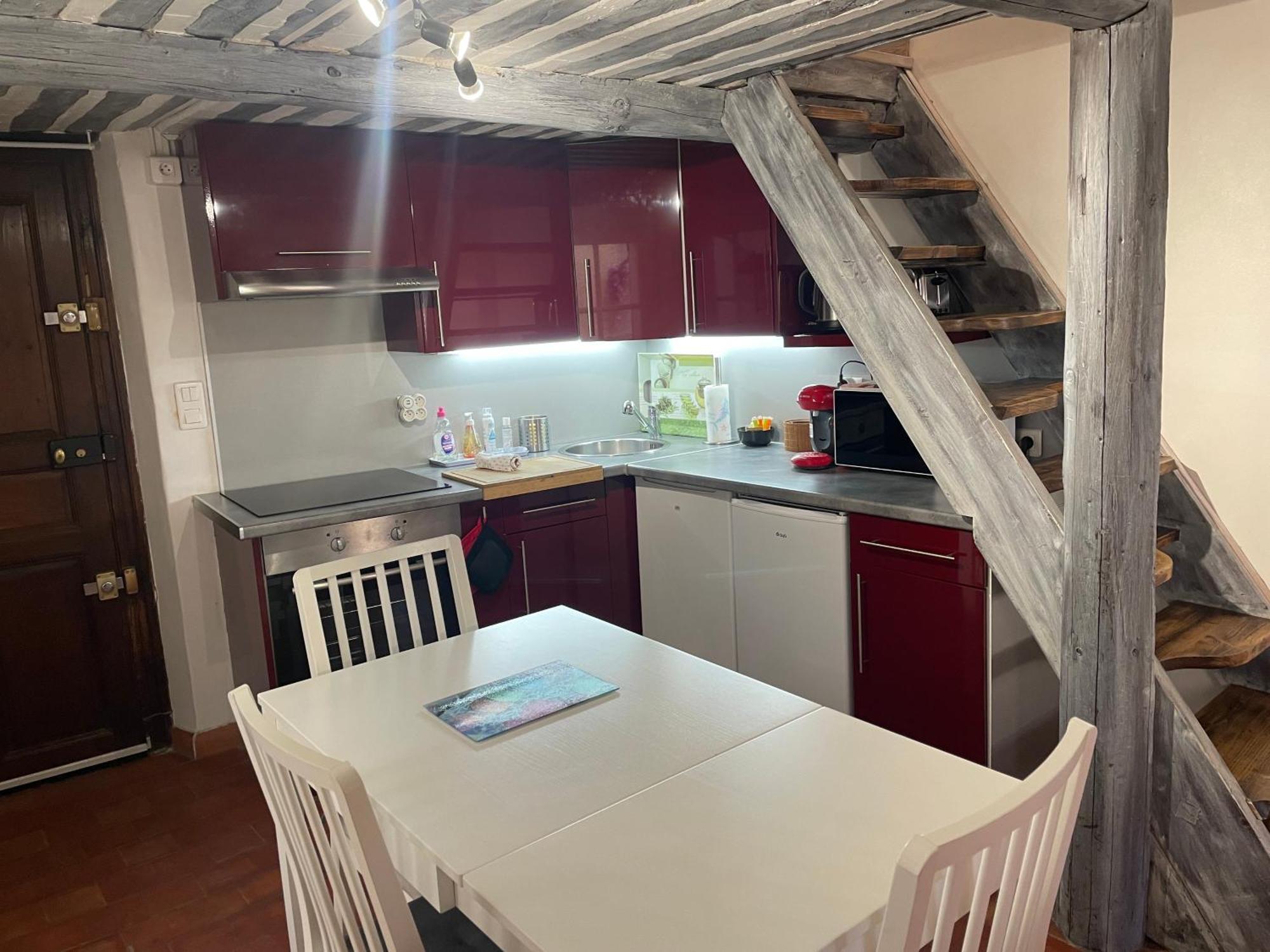 Studio Cosy Dans Le Centre-Ville Historique LʼIsle-sur-la-Sorgue Zewnętrze zdjęcie