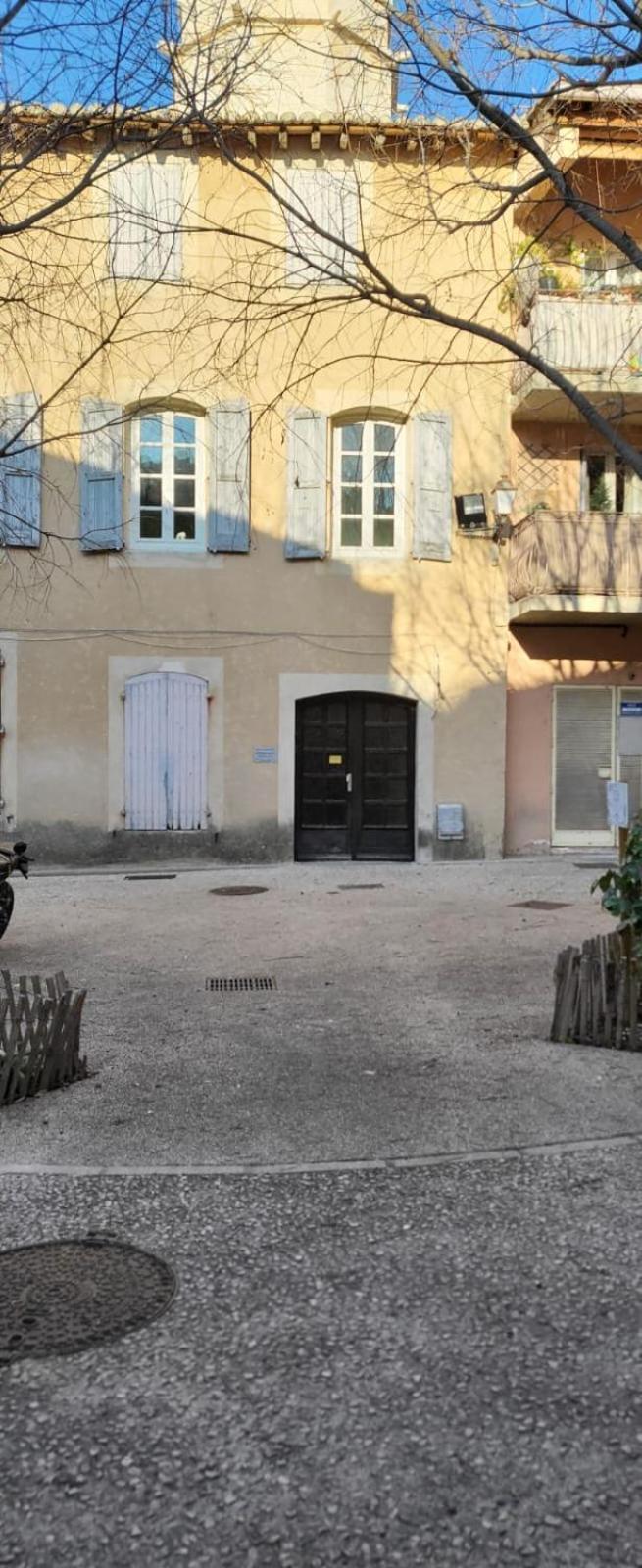 Studio Cosy Dans Le Centre-Ville Historique LʼIsle-sur-la-Sorgue Zewnętrze zdjęcie
